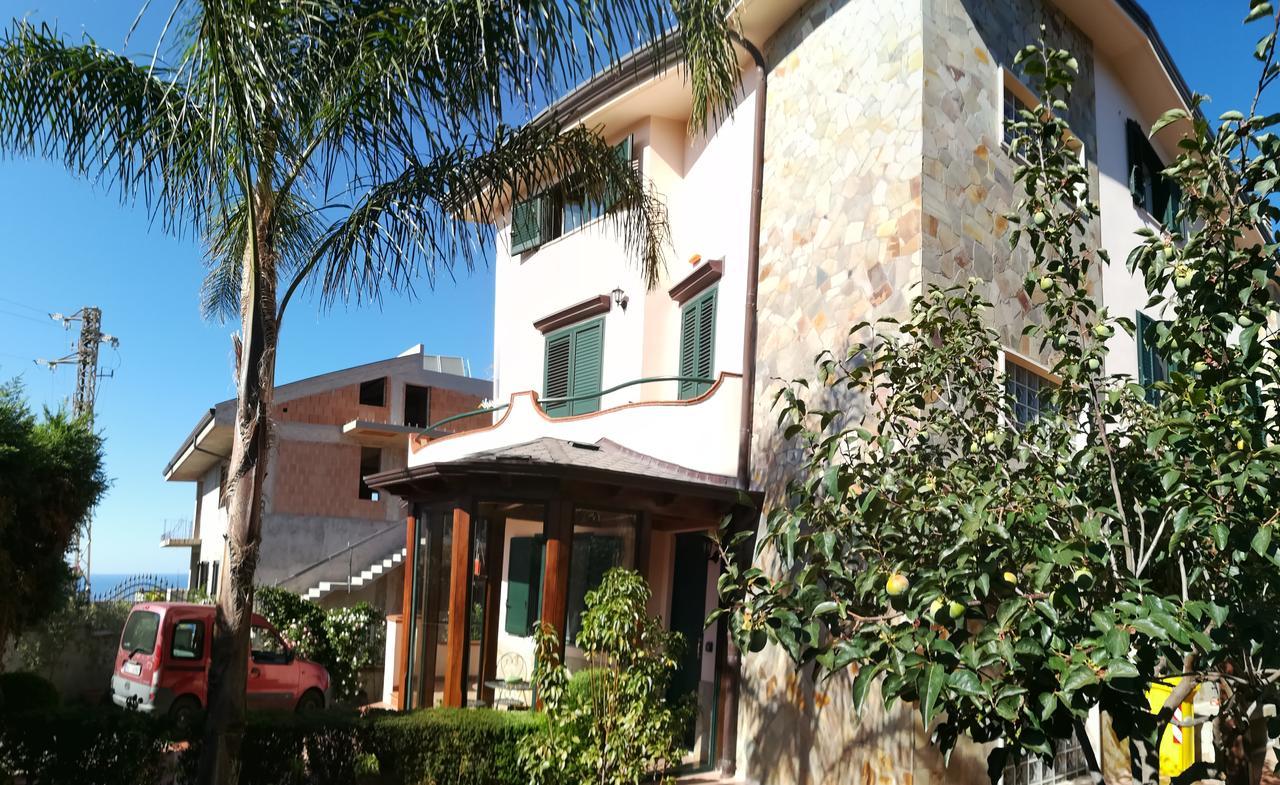 Bed and Breakfast La Collina Capo dʼOrlando Exterior foto